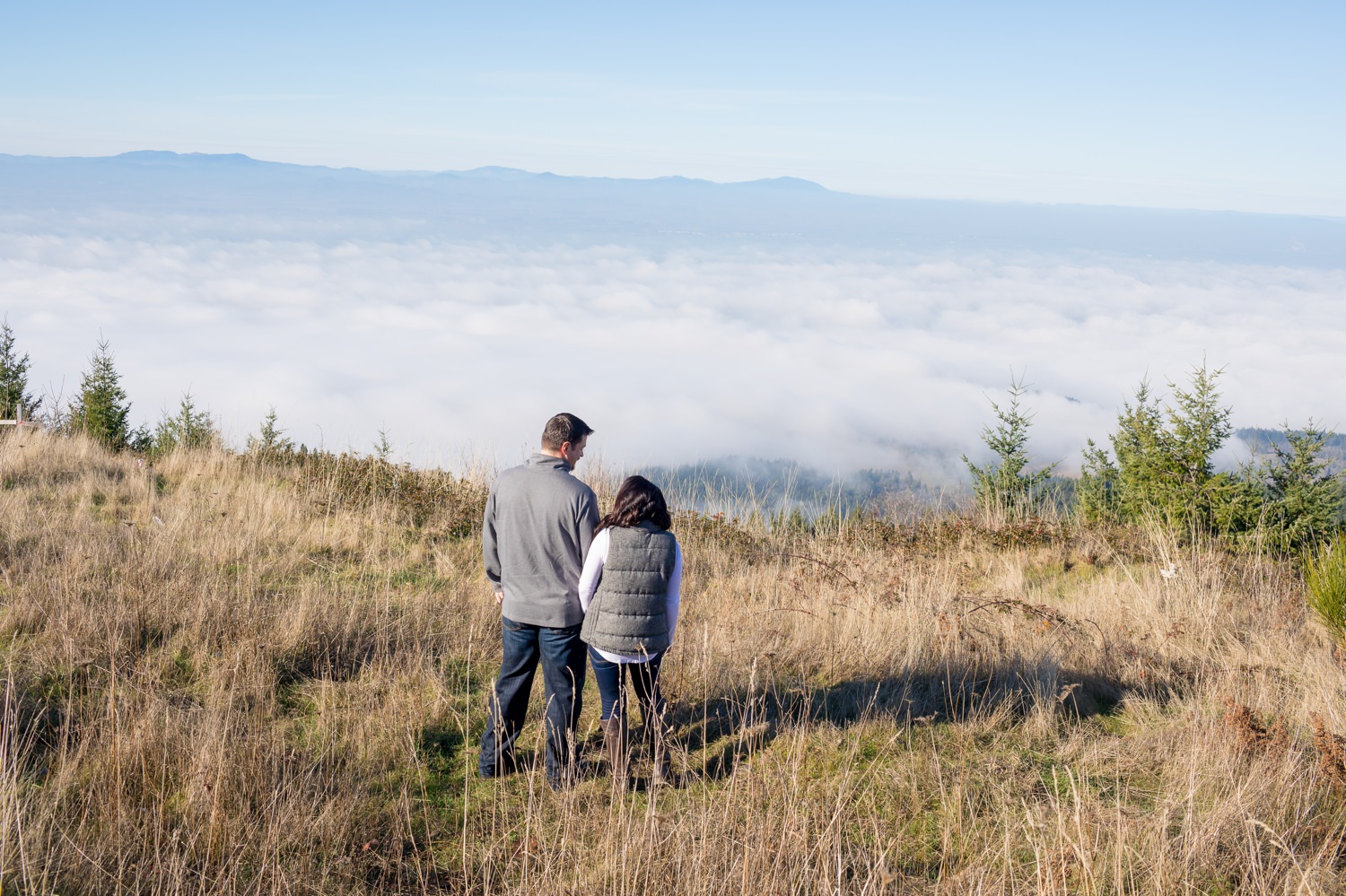 salem-oregon-engagement-pictures-002 Salem Oregon Engagement Pictures | Katrina & Eric | Coburg Hills