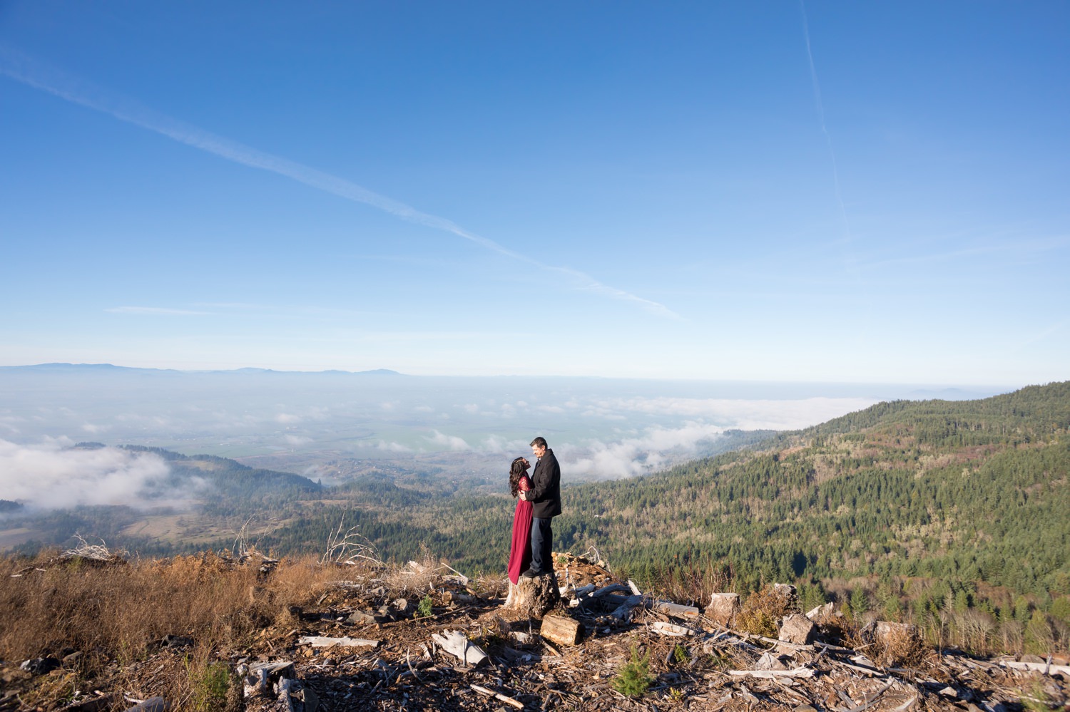 salem-oregon-engagement-pictures-012 Salem Oregon Engagement Pictures | Katrina & Eric | Coburg Hills