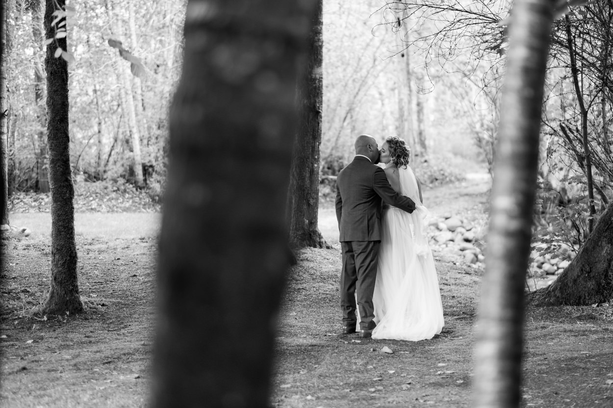 wedding-photographer-oregon-005 Star Attractions Wedding | Sweet Home Oregon | Jessica & Ray